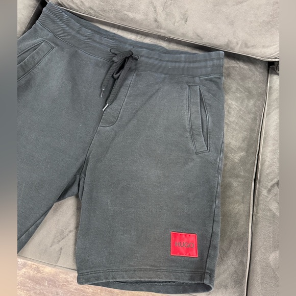 Hugo Shorts - Picture 6 of 11